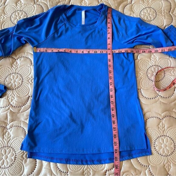 Fabletics Periwinkle Blue Cashel Adjustable Long Sleeve Cinched Top Size XS - Picture 6 of 6